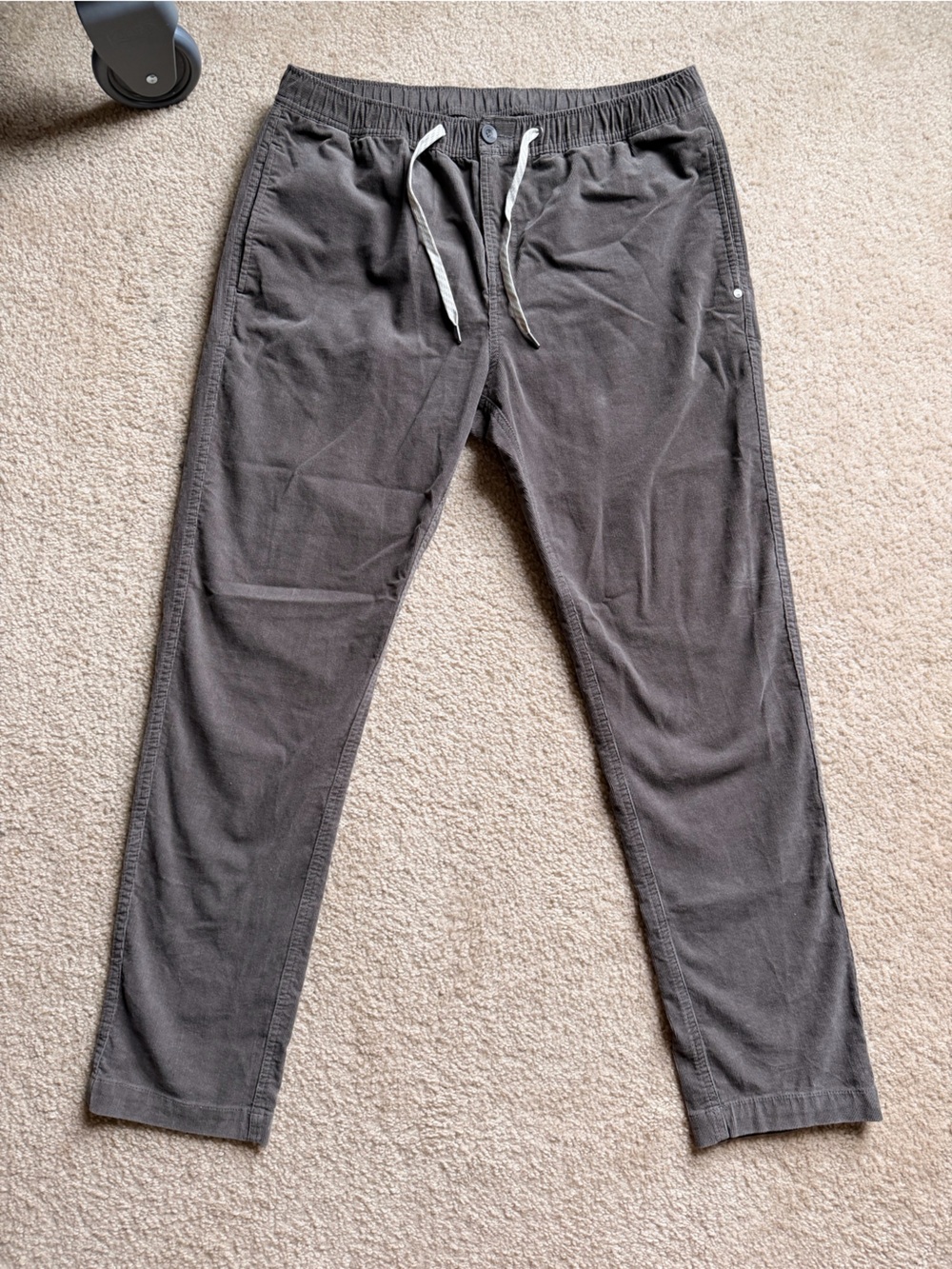 Vuori Charcoal Pull-On pants